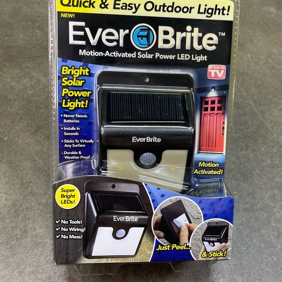 Ever Brite BRITE Motion Activated LED Solar Light - Picture 2 of 6